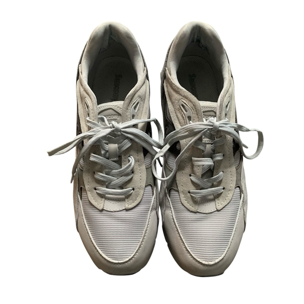 Saucony Men's Beige and Gray Sneakers 9.5